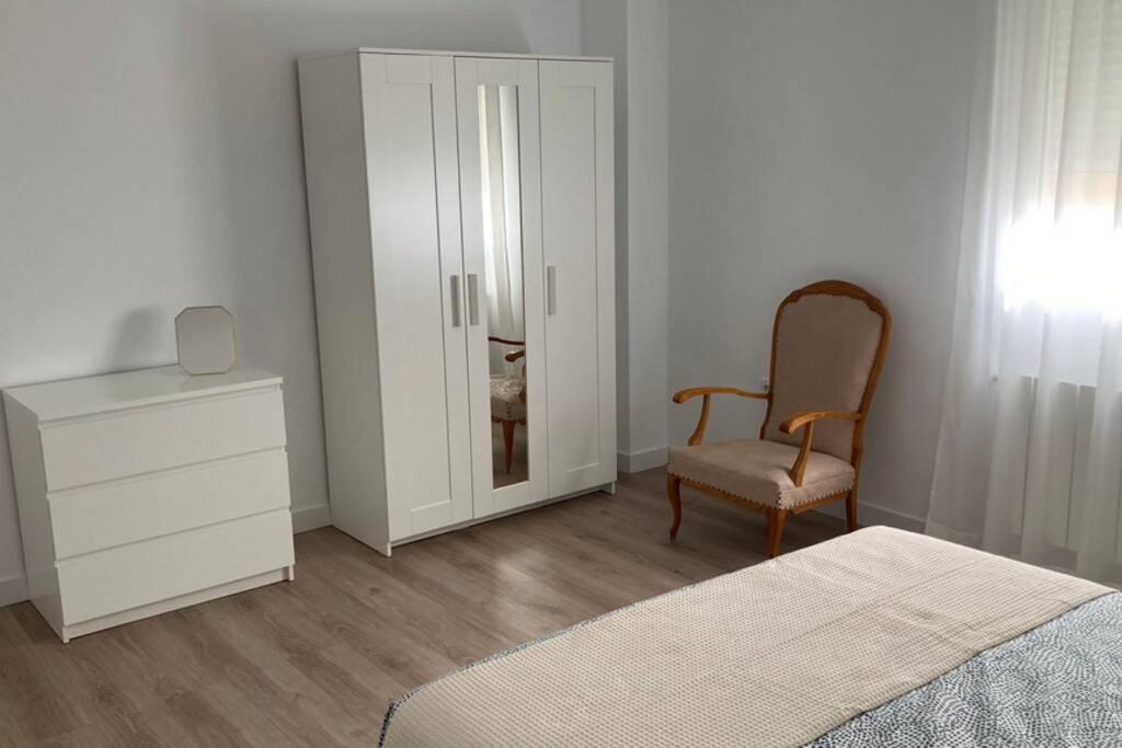 Piso Nuevo, Centrico Y Tranquilo Apartman Bullas Kültér fotó