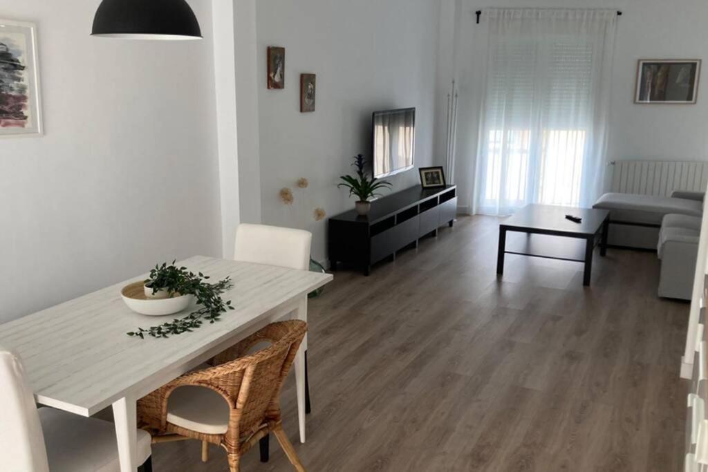 Piso Nuevo, Centrico Y Tranquilo Apartman Bullas Kültér fotó